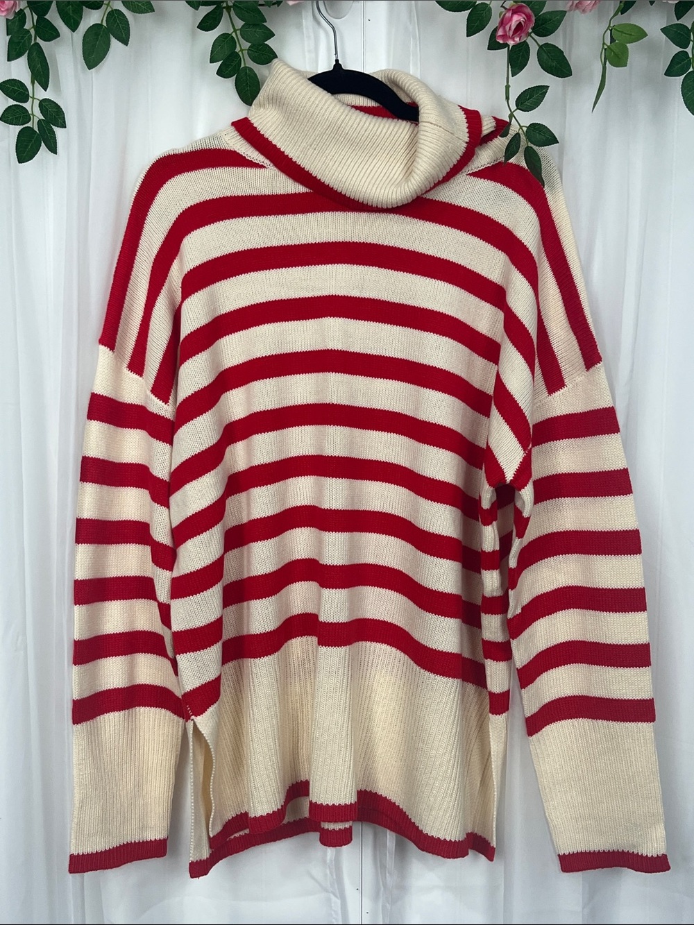 Chic Soul Womens Pullover Sweater 1X Red Cream Stripe Long Sleeves Soft NWOT